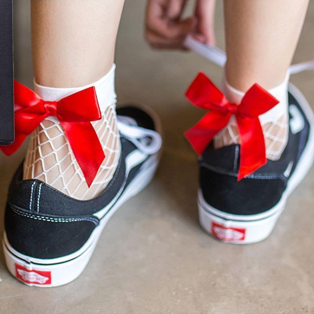 Bow Tie Fishnet Ankle Socks
