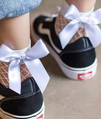 Bow Tie Fishnet Ankle Socks