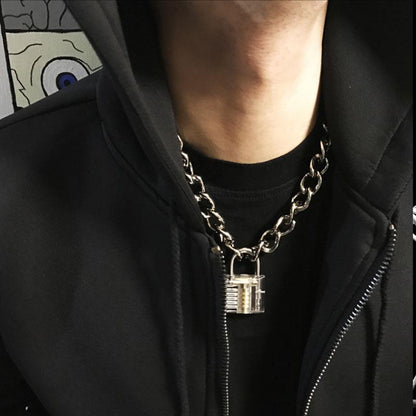 Locked Chain Choker