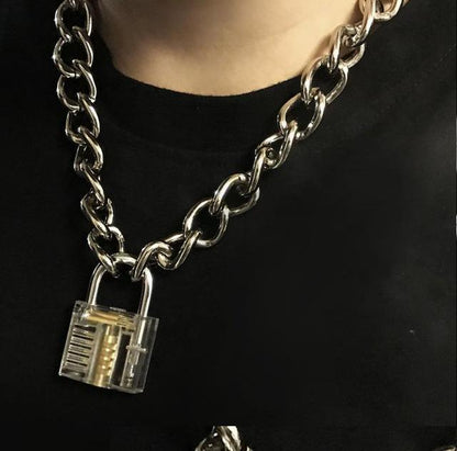 Locked Chain Choker